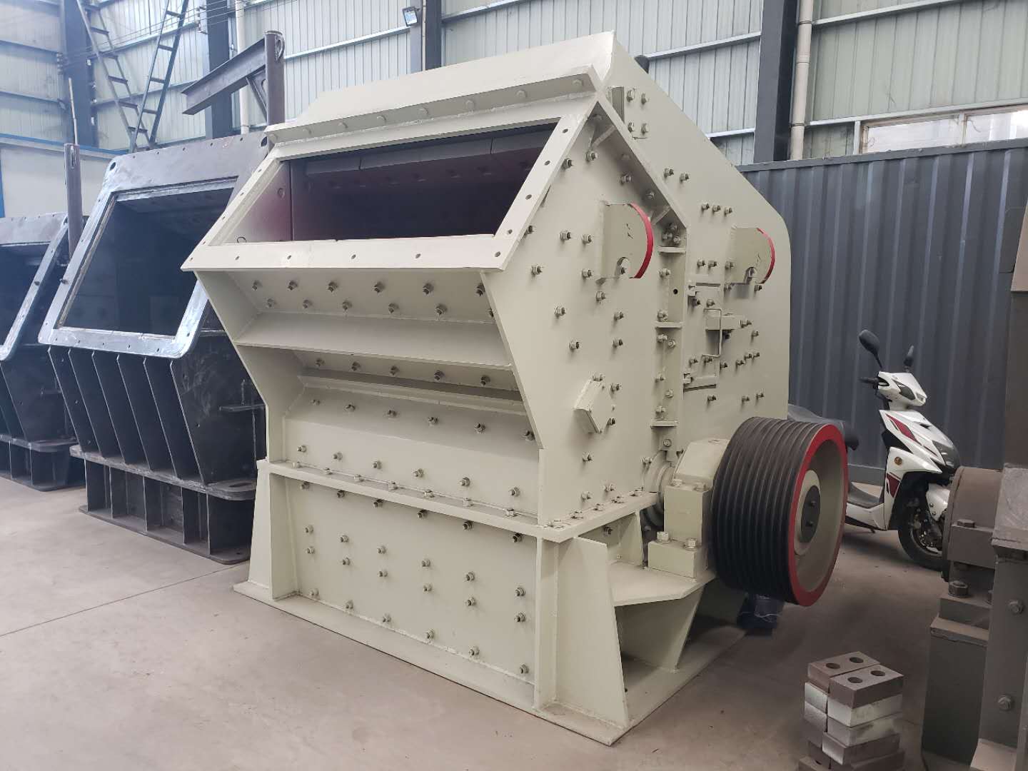 反擊式破碎機(jī)
