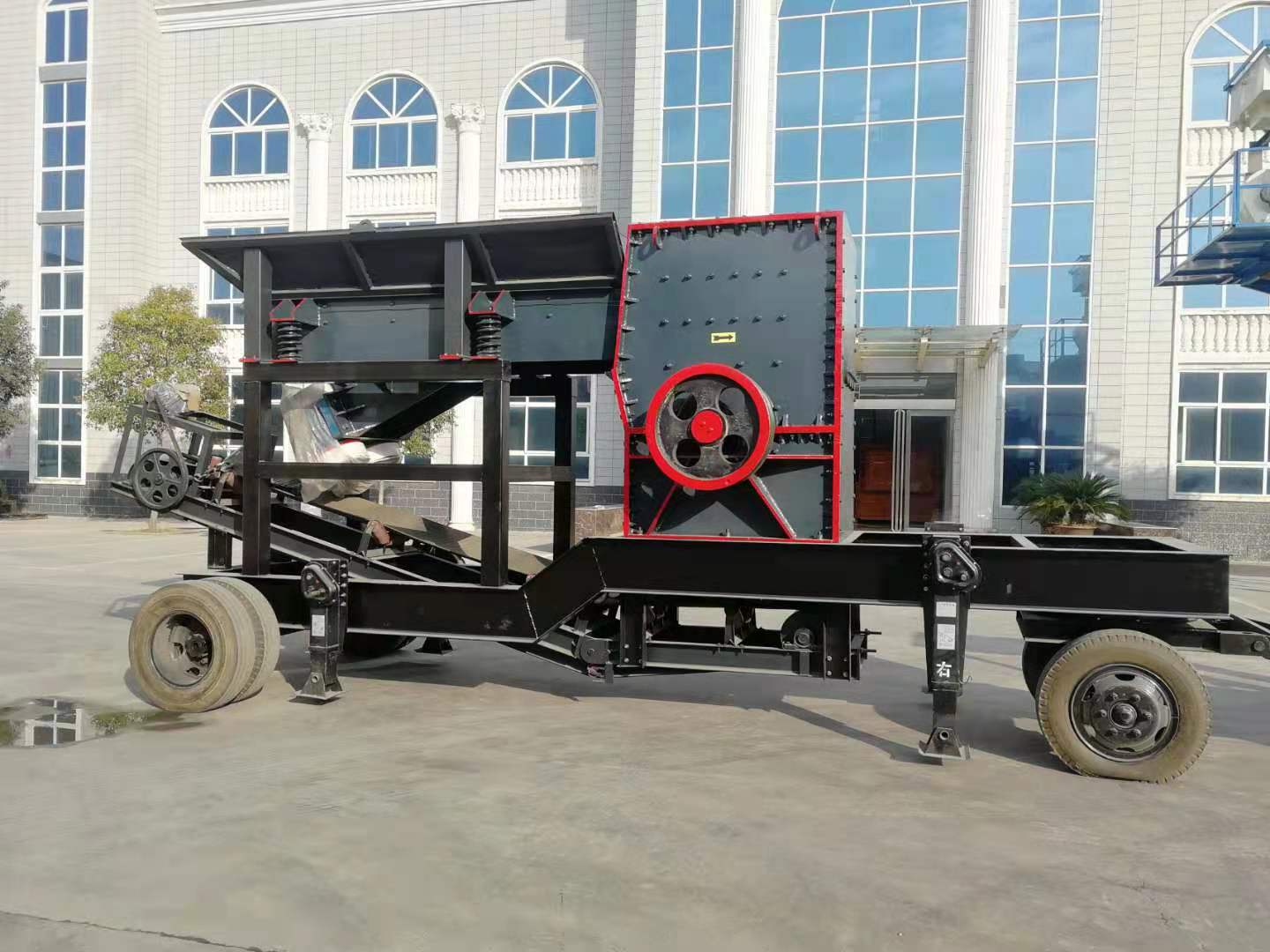 移動箱式破碎機